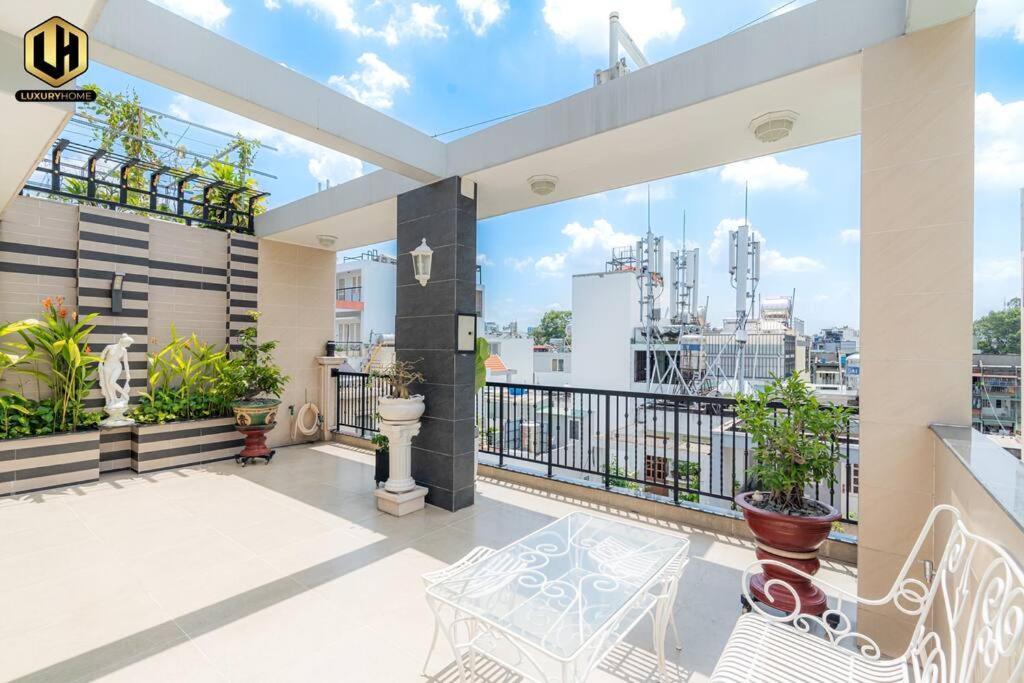 Luxury Home Sai Gon 2 Ho Chi Minh City Exterior photo